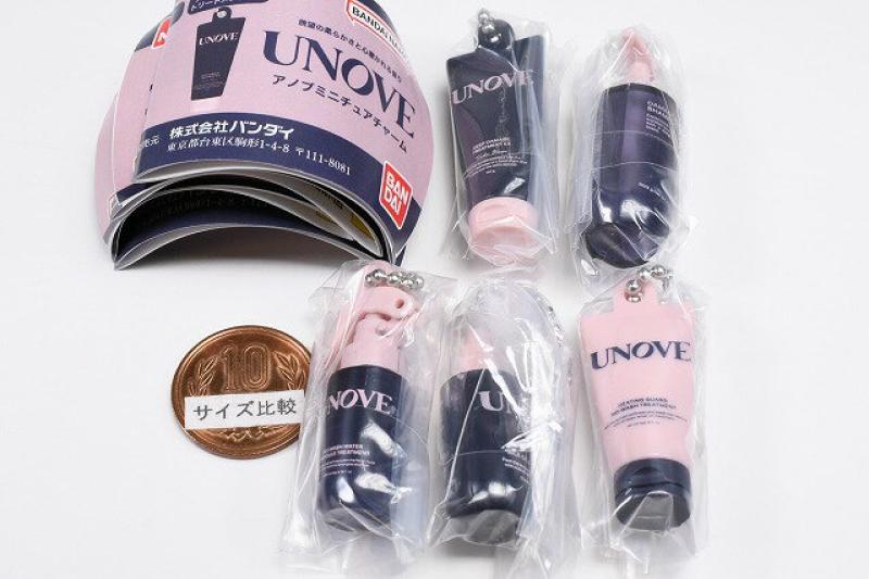 UNOVE アノブミニチュアチャーム